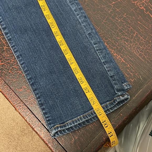 Gap Premium Straight Jeans - Size 10/30L - Picture 5 of 7